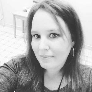 Meet your Posher, Lena